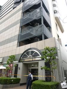5月27日，埼玉縣蕨市一公寓樓發(fā)生疑似強(qiáng)迫殉情案，一名日本人男性和一名中國(guó)籍女性死亡。