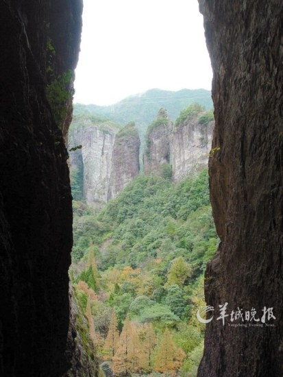 雁蕩山以奇峰、瀑布著稱。
