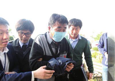 　4月19日，“歲月”號(hào)船長(zhǎng)李俊錫被正式逮捕資料圖片。