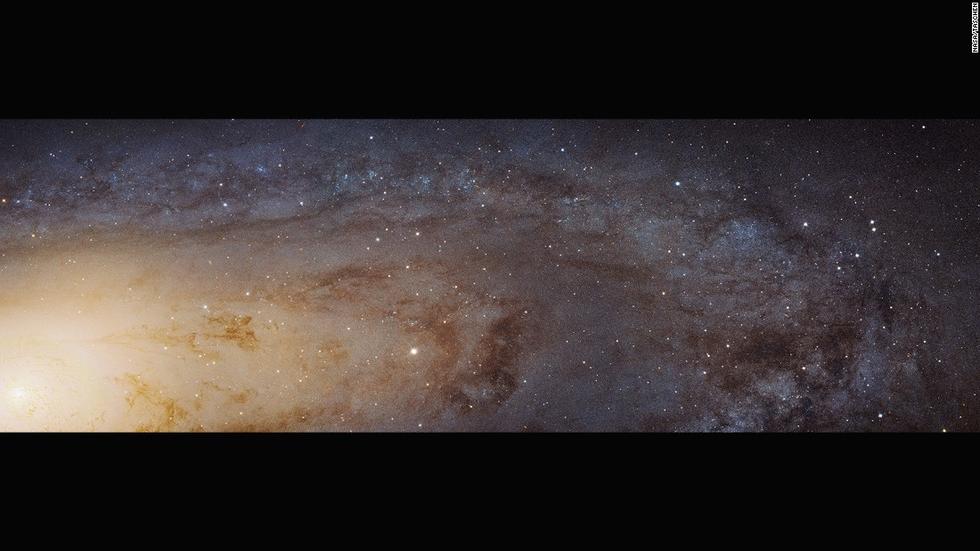離銀河系較近的仙女座星系可以在晴朗的黑夜被肉眼觀測(cè)到。