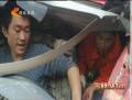 司機(jī)車禍致電老婆：如果腿斷了你還愛我不？